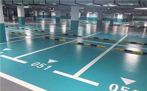 巴青巴青环氧地坪中涂：构筑坚固地面的关键环节